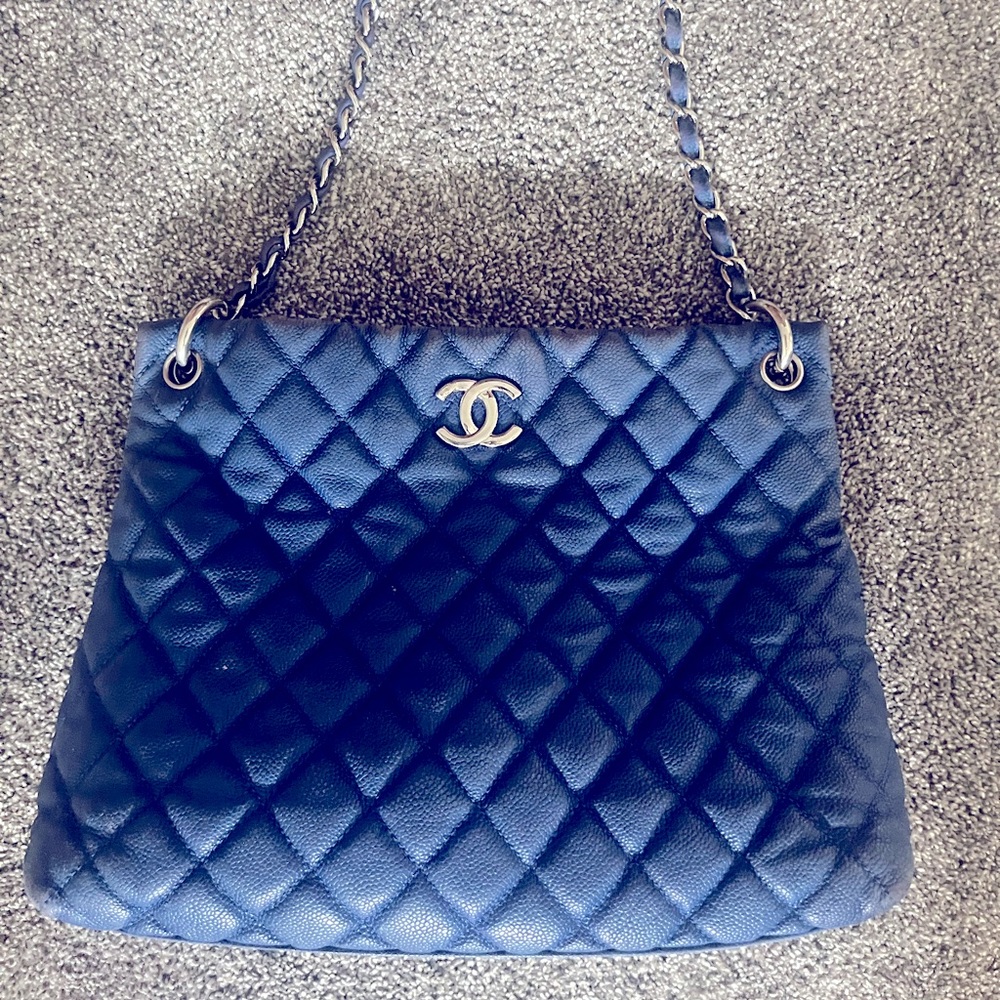 CHANEL Blue Caviar Leather Shoulder Bag